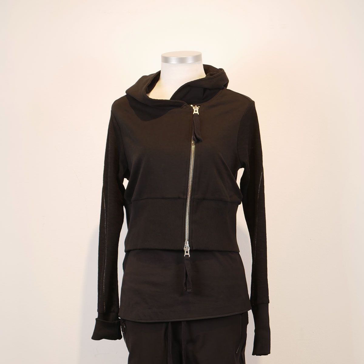 jacke thom krom