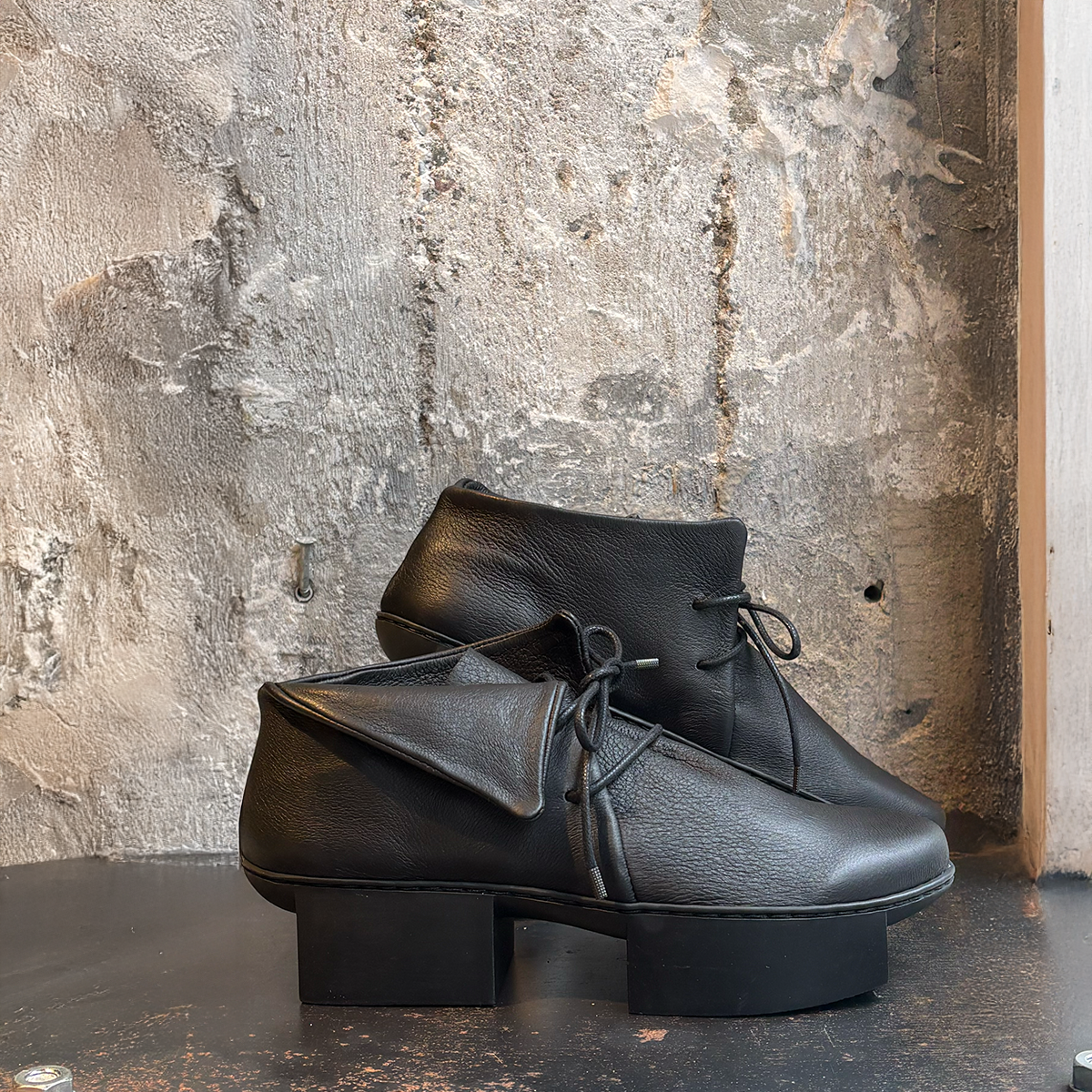 schuhe trippen flutter schwarz
