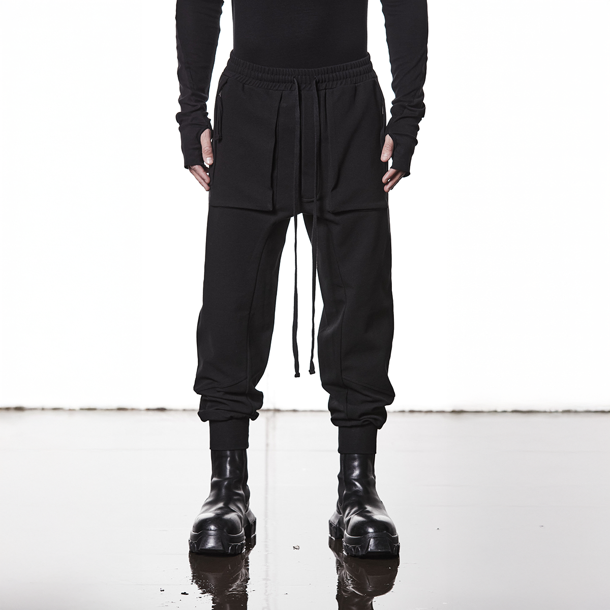 hose thom krom schwarz dacapo aachen
